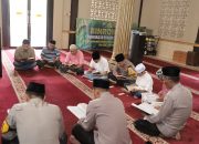 Kapolres Lamongan: “Tadarus Bersama Warga di Masjid Al Busrah Wujud Kedekatan Polri dengan Masyarakat