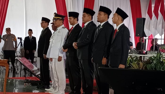 Serah Terima Jabatan Bupati dan Wakil Bupati Pamekasan 2025-2030 Digelar di Mandhapa Agung Ronggosukowati