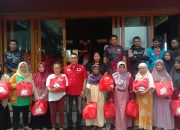 Peringati Hari Jadi yang Ke 25 Banteng Muda Indonesia (BMI) Berbagi Sembako