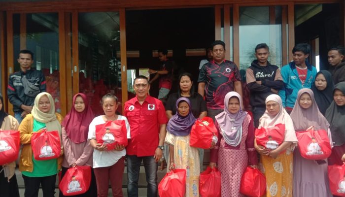 Peringati Hari Jadi yang Ke 25 Banteng Muda Indonesia (BMI) Berbagi Sembako