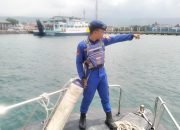 Personel Satpolairud Polairud Resta Banyuwangi Lakukan Pemantauan Serta Patroli Perairan Di Selat Bali