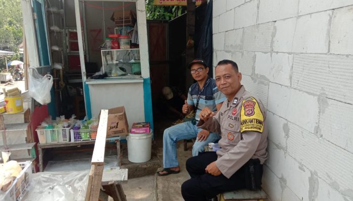 Bhabinkamtibmas Wilayah Hukum Polsek Megamendung Polres Bogor Giat Cooling Sistem