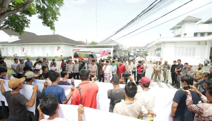 Unjuk Rasa oleh Aliansi Masyarakat Peduli Desa di Dua Titik dalam pengamanan Garda Terdepan Polres Sergai
