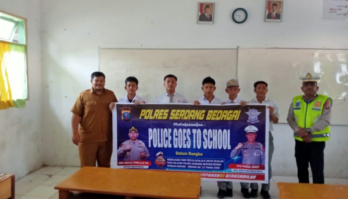 Police Go To School Sat Lantas Polres Sergai Himbau Pelajar Tertib Berlalulintas di SMKN 1 Perbaungan