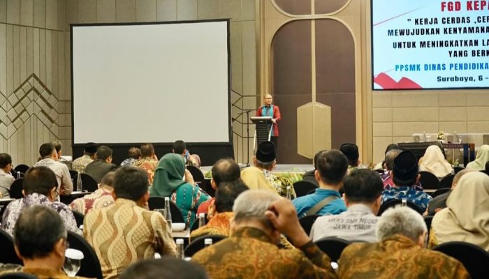 Kadindik Prov Jawa Timur Hadiri FGD MKKS SMK Negeri se Jatim