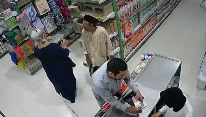 Kejahatan Dengan Aksi Gendam/ Hipnotis Berkliaran Di Lamongan