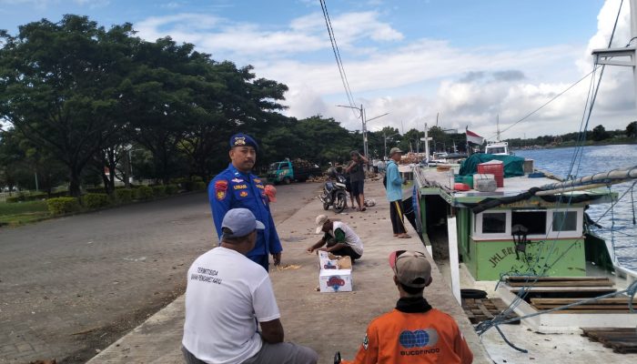 Aipda Haerul Umam S.H Menghimbau Kepada Nahkoda Serta ABK Kapal Untuk Selalu Berhati Hati Dengan Muatan Elegal