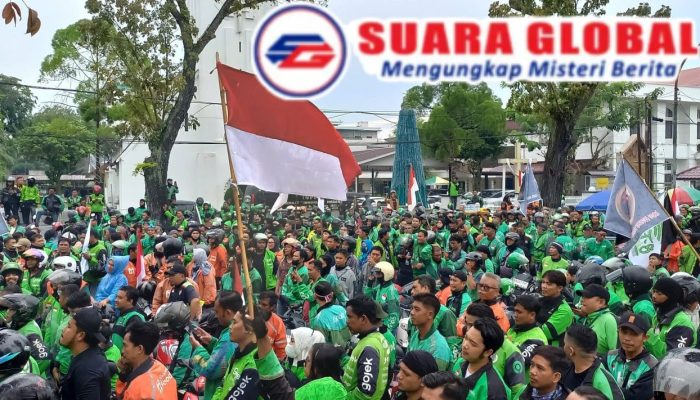 Ribuan Ojol Unjuk Rasa Padati Jalan Sambangi Kantor Gubernur