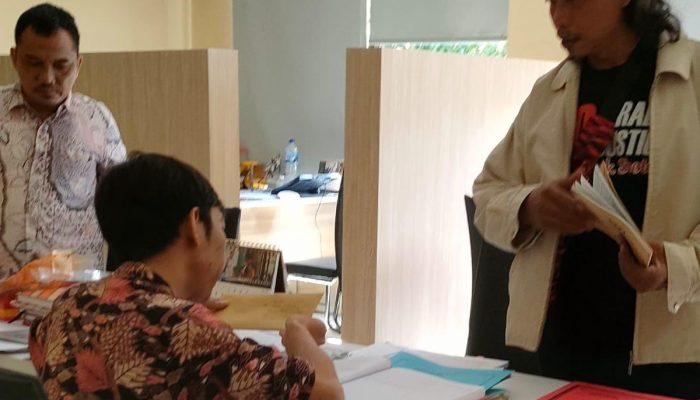 Datangi Mapolresta Warga Sidokepung Ajukan Audensi Dengan Kapolresta Sidoarjo