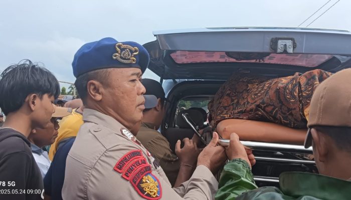 Naas Seorang Nelayan Asal Muncar Di Hamtam Ombak Diperairal Utara Muncar Sembulungan