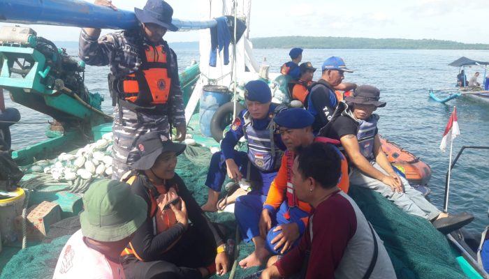 Kasat Polairud Pimpin Langsung Pencarian Hari Ketiga Terhadap Dua ABK Yang Hilang Diperairan Muncar