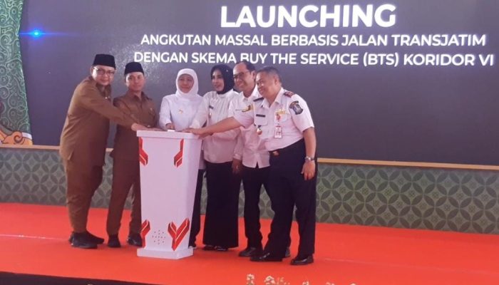 Gubernur Khofifah Lounching Operasional Bus TransJatim Koridor VI di Terminal Mojosari Mojokerto