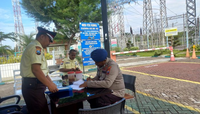 Satpolairud Resta Banyuwangi Giat Patroli Serta Berikan Himbauan Kepada Security Kabel Bawah Laut 