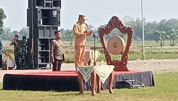 Bupati Lamongan Hadiri Upacara Pembukaan TMMD ke 124 Tahun 2025 di Desa Kebalankulon Kabupaten Lamongan