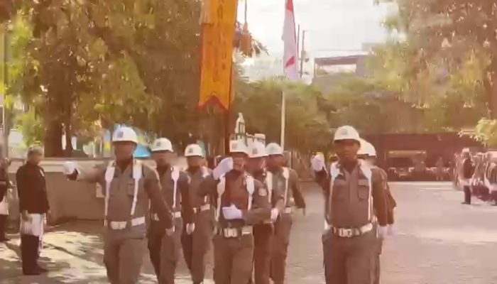 Kirab Pataka Sebagai Puncak Acara Hari Jadi Lamongan ke 456 Tahun 2025