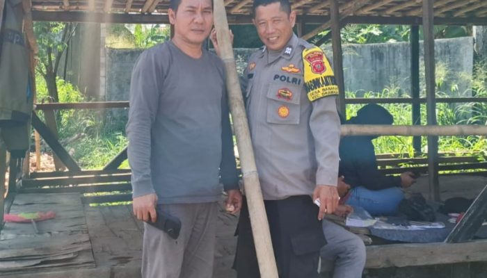 Bhabinkamtibmas Beserta Babinsa Laksanakan Giat Anjangsana Sampaikan Pesan Harkamtibmas