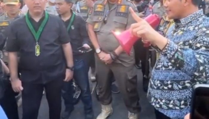 Bupati Subandi Nyaring Bicara Birokrasi Bersih Tetapi Bisu Terkait OTT Kades Kecamatan Tulangan