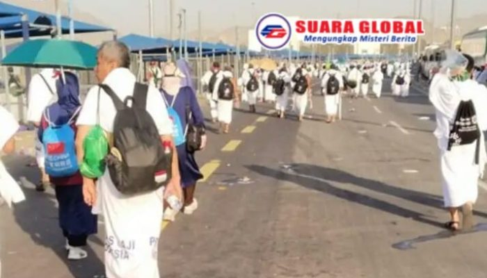 Ratusan Jamaah Di Duga Dari Lamongan Terlantar Di Arafah