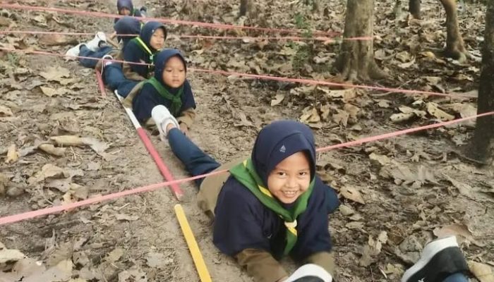 Mi Muhammadiyah Sumberagung Menggelar Persami（Perkemahan Sabtu Minggu）