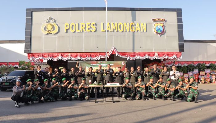 Dandim 0812 Lamongan Beri Kejutan Spesial untuk Kapolres Lamongan di HUT Bhayangkara ke-79
