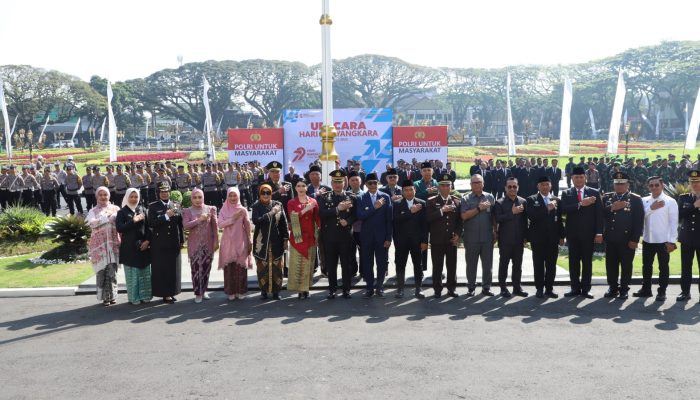 Pimpin Upacara Hari Bhayangkara ke-79, Kapolresta Malang Kota Sampaikan Pesan Penting