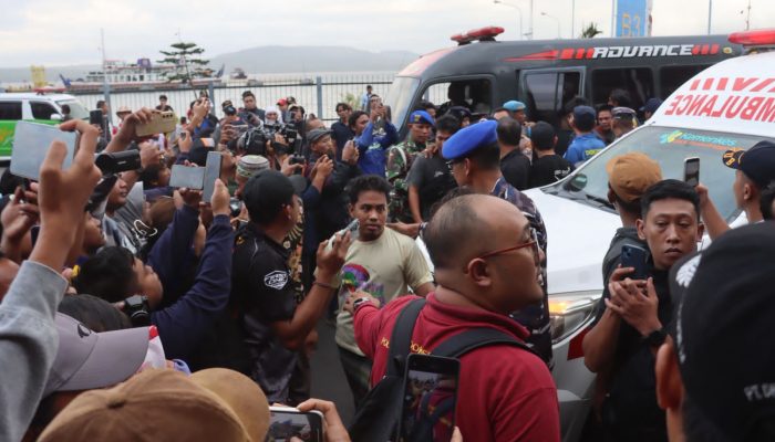 Kapolresta Banyuwangi Serta Stage Holder Terkait terima 21 Survivor KMP Tunu Pratama Jaya Di ASDP Ketapang