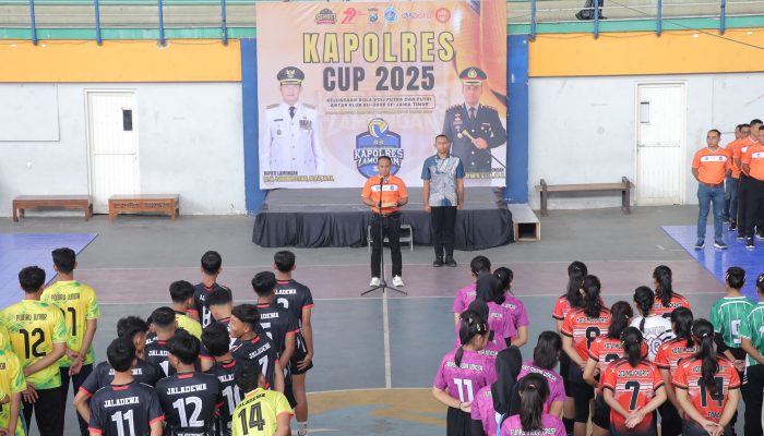 Pembukaan Kejuaraan Voli Kelompok Umur Putra Putri Kapolres Lamongan Cup Tahun 2025 Berlangsung Meriah Di Gor Lamongan Sport Center