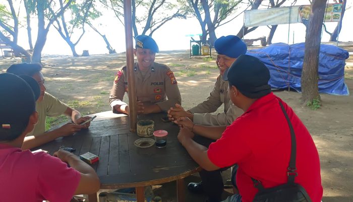 Bripka I Nyoman Suma Giat Patroli Serta Menghimbau Kepada Para Pengunjung Wisata Green Watu Dodol