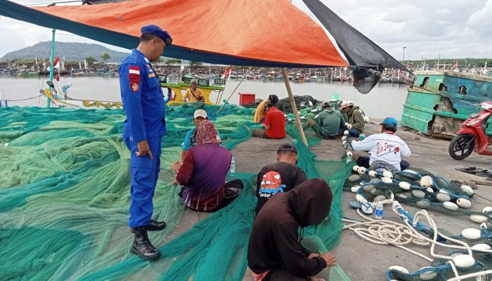 Bripka I Wayan Wedhana Giat Patroli Pemantauan Serta Mencegah Penangkapan Ikan Ilegal