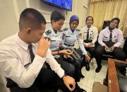 Kesiapan Diuji, Rutan Bangil Ajarkan Tata Cara Cek Senjata Kepada CPNS