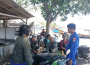 Aiptu I Gede Eka Berikan Himbauan Kamtibmas Serta Berikan Edukasi Langsung Kepada Para Nelayan Dan ABK