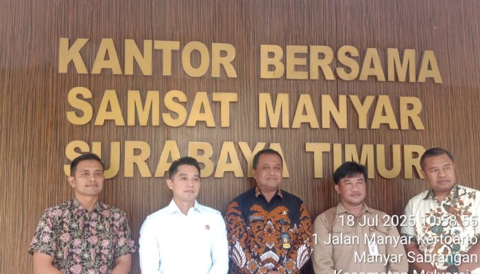 Penyuluhan DPRD JATIM di Samsat Surabaya Timur