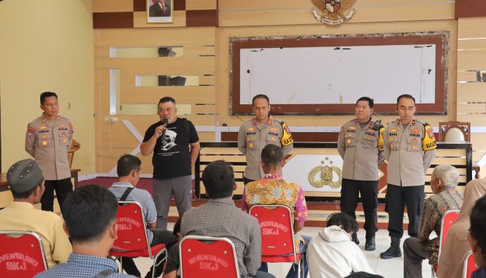 Kapolres Lamongan Laksanakan Pembinaan terhadap Pemuda yang Terlibat Konvoi Meresahkan