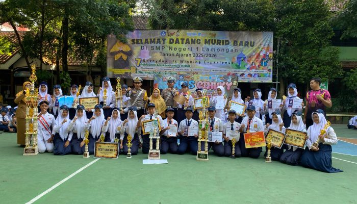 Satlantas Polres Lamongan Sosialisasikan Operasi Patuh Semeru 2025 di SMPN 1 Lamongan