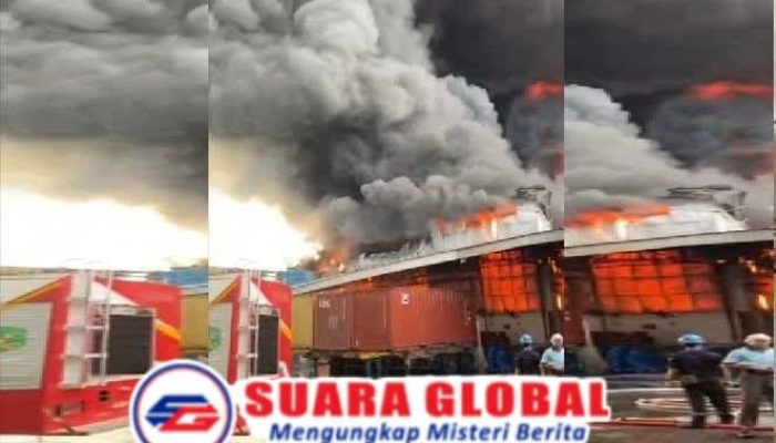 Si Jago Merah Lahap Habis Pabrik Pengolahan Minyak Sawit PT Agro Raya Mas di Medan Labuhan