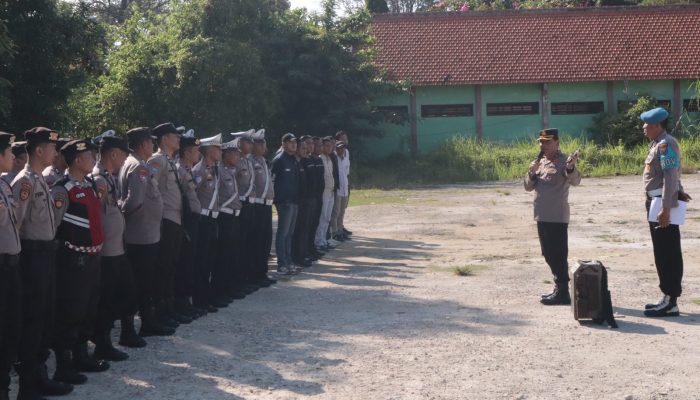 Polres Lamongan Gelar Apel Pengamanan Keberangkatan Warga Baru IKSPI Kera Sakti Angkatan 142/128 ke Padepokan Pusat Madiun