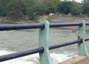 Pria Misterius Menceburkan Diri Ke Sungai Brantas Rolak Songo