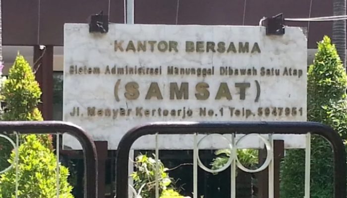 Oknum Pegawai Samsat Manyar Surabaya Diduga rendahkan Wartawan