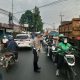 Ciptakan Kamseltibcarlantas Anggota Polsek Ciampea Laksanakan Pengaturan Lalu Lintas Pagi Hari