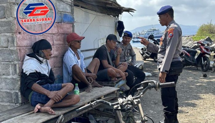 Personel Satpolairud Resta Banyuwangi Giat Patroli Sosialisasi Serta Mengingatkan Para Nelayan Untuk Selalu Menjaga Keselamatan Kerja