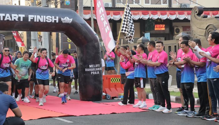 Polres Lamongan Gelar Fun Run 5K Meriahkan Anniversary Ke-2 Lamongan Police Runner