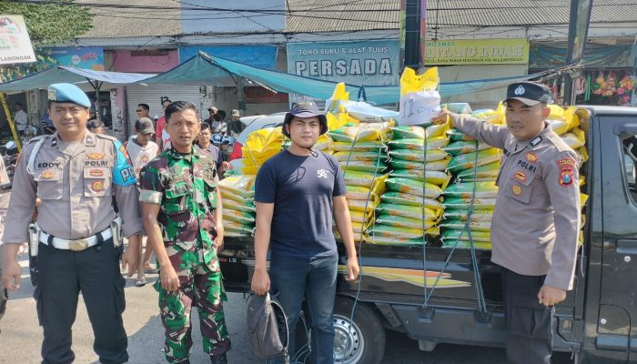 Polres Lamongan Salurkan 27 Ton Beras Murah SPHP Melalui Bazar Gerakan Pangan Murah