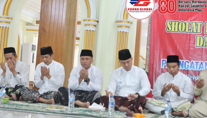 Kapolres Lamongan Hadiri Sholat Hajat Tasyakuran dan Doa Bersama Peringatan HUT ke-80 RI
