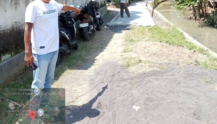 Proyek Pavingisasi Jalan Desa Tanpa Papan Informasi Ada Apa Dengan Proyek Ini ???