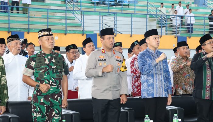 Kapolres Lamongan Hadiri Istighosah Serta Munajat Bangsa di Sport Center Lamongan