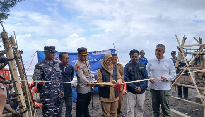 Kasat Polairud Polresta Banyuwangi Bersama Instansi Lain Hadiri Peresmian Fish Bank