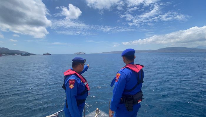 Bripka I Nyoman Suma Giat Patroli Pemantauan Di Kawasan Pelabuhan Tanjungwangi