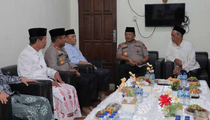 Polres Lamongan Laksanakan Pengamanan Kunjungan Kerja Kapolda Jawa Timur