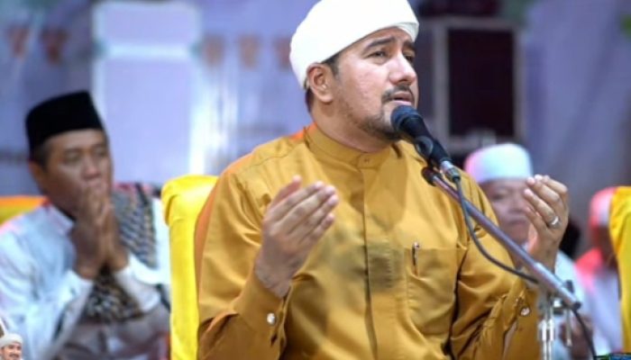 Sholawat Nabi Berkumandang Di Desa Siman Bersama Habib Anis Bin Idrus Bin Syahab