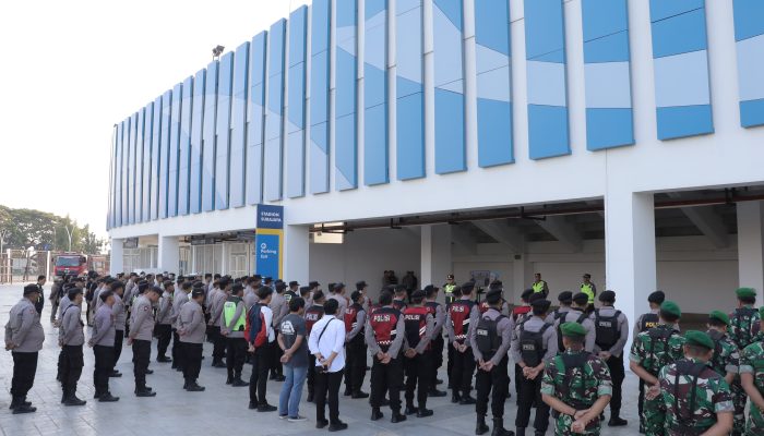 Polres Lamongan Laksanakan Pengamanan Pertandingan Liga 2 Pegadaian Championship 2025/2026 Antara Persela Lamongan Vs Persipura Jayapura